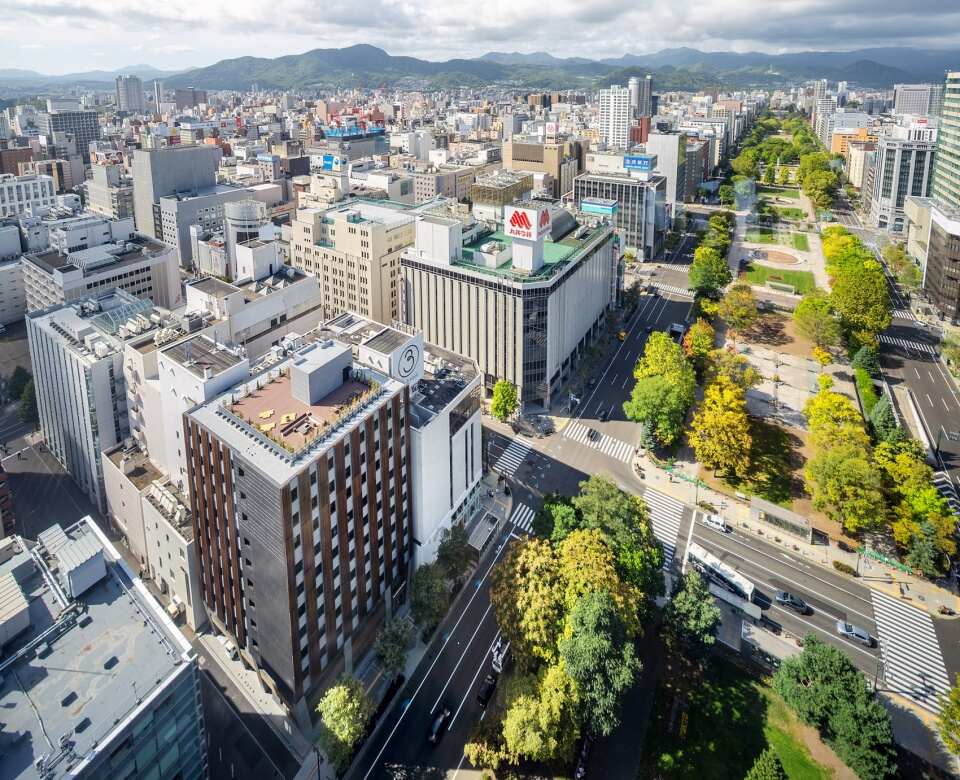 001-The-Royal-Park-Canvas-Sapporo-Odori-Park-by-Mitsubishi-Jisho-Design-Inc-960x780.jpg