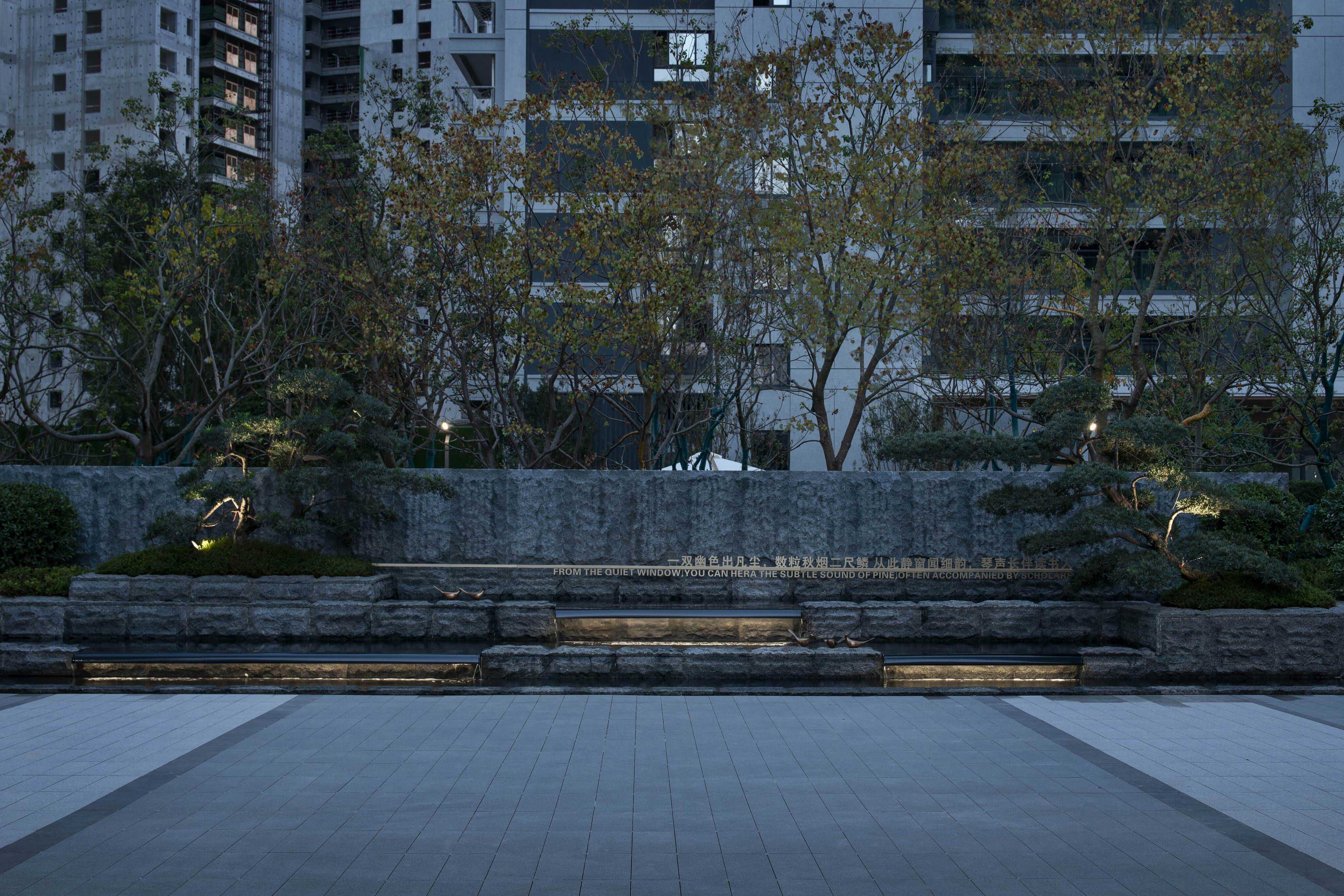 調(diào)整大小 調(diào)整大小 主入口對景水景墻.jpg