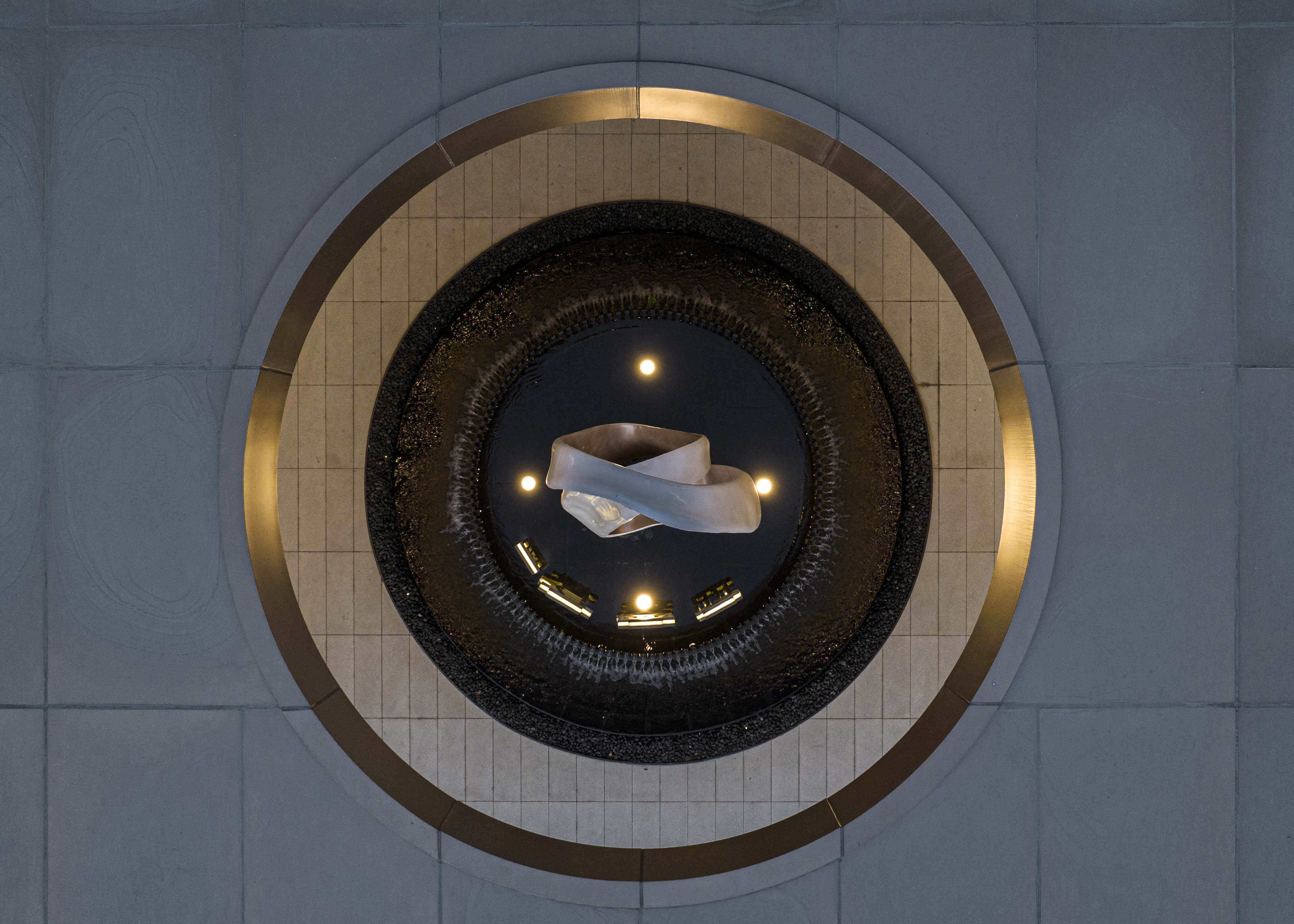入口水景鳥瞰.JPG