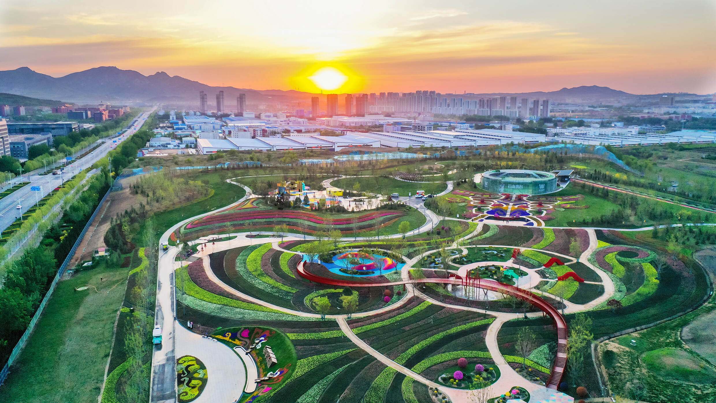 项目实景鸟瞰.jpg