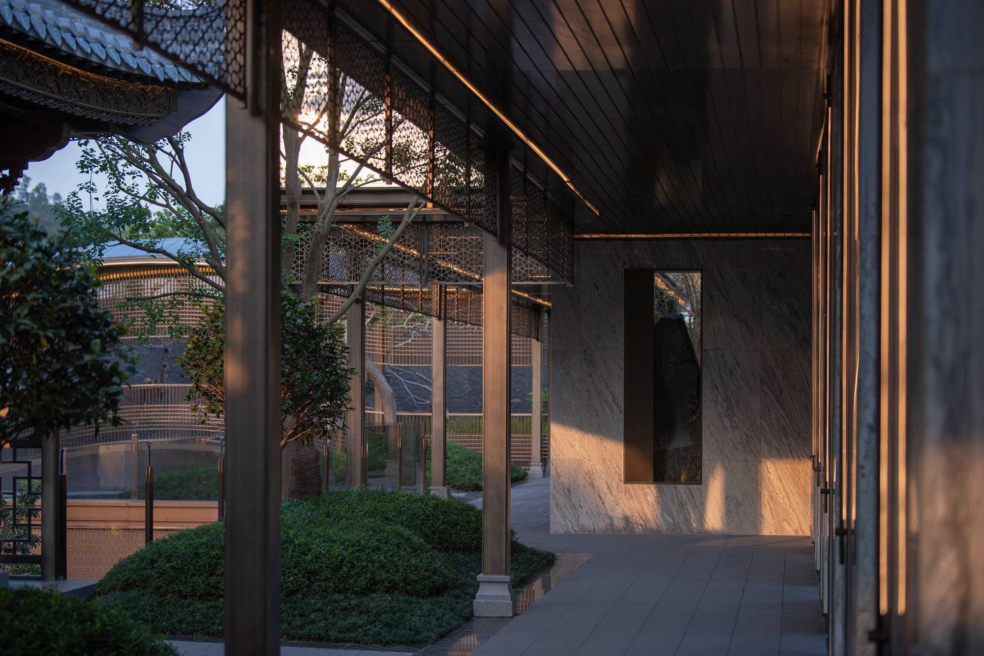 1755574950125837.jpg 1 LU1_5955.jpg