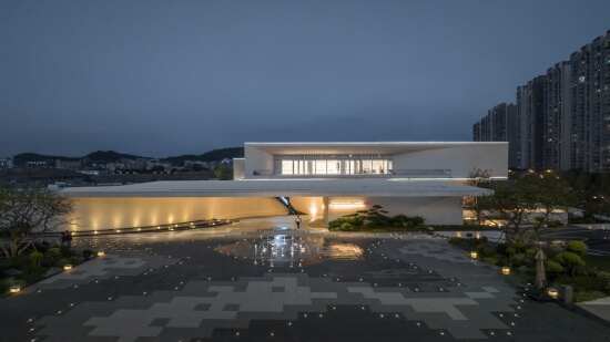 貴陽(yáng)城投·融翠峽谷藝術(shù)館