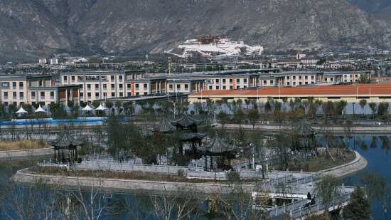 西藏拉薩云天湖公園